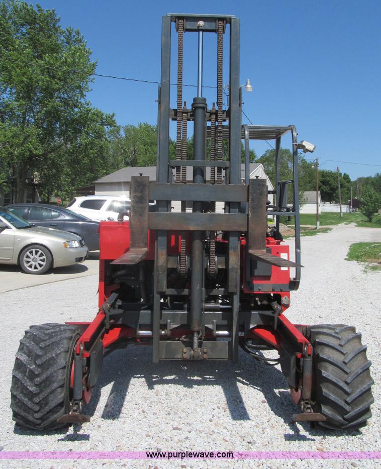 image for item B5136 2004 Moffett M5500RT forklift