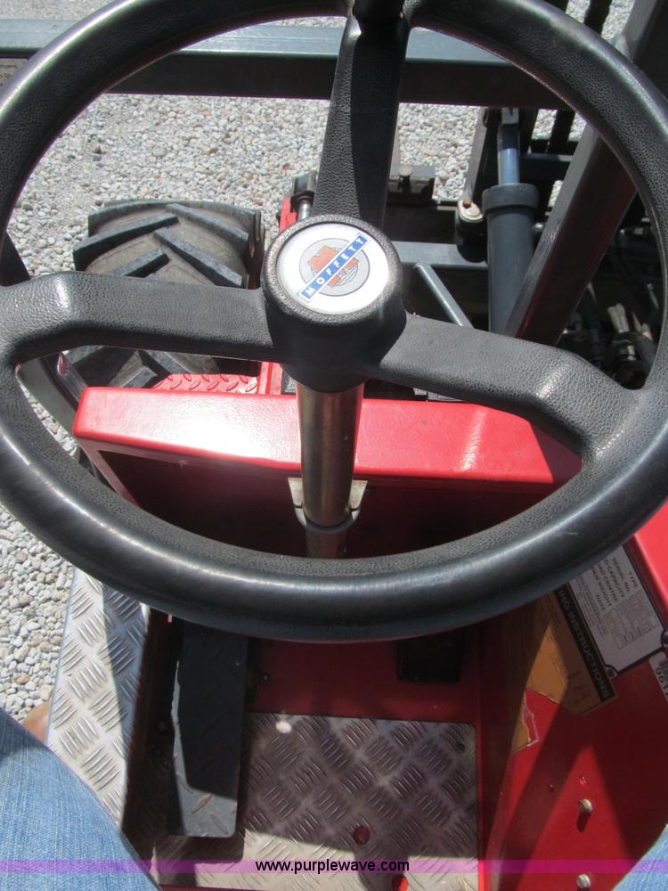 image for item B5136 2004 Moffett M5500RT forklift