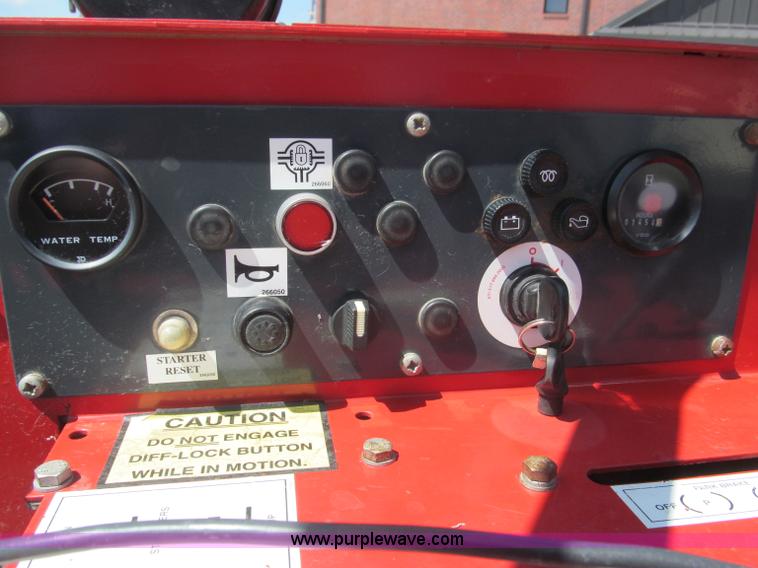 image for item B5136 2004 Moffett M5500RT forklift