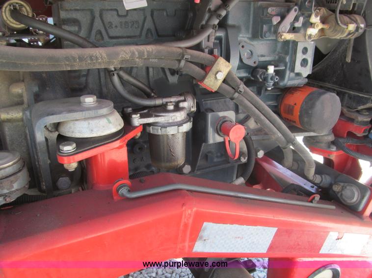 image for item B5136 2004 Moffett M5500RT forklift