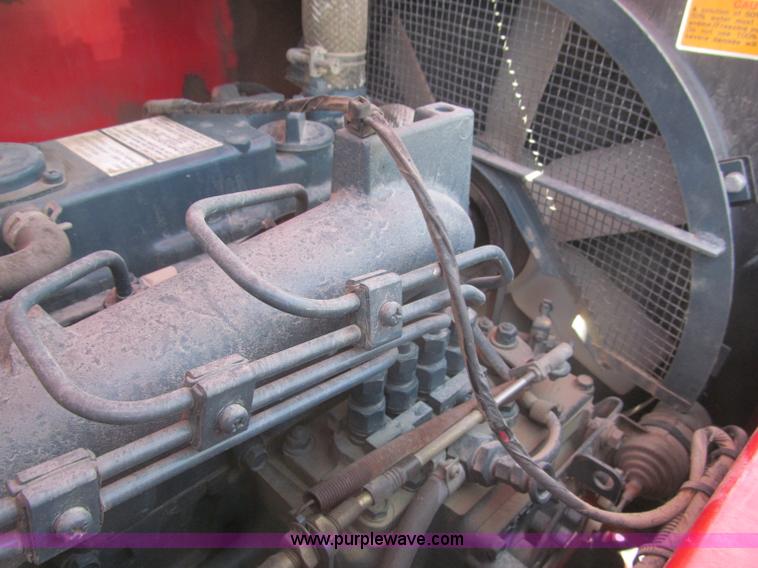 image for item B5136 2004 Moffett M5500RT forklift