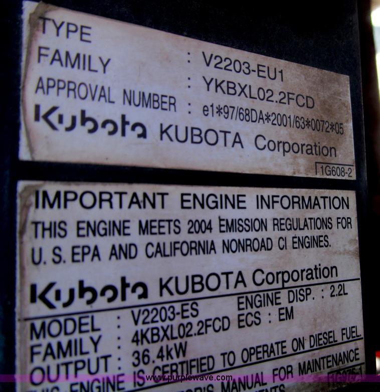 image for item B5136 2004 Moffett M5500RT forklift