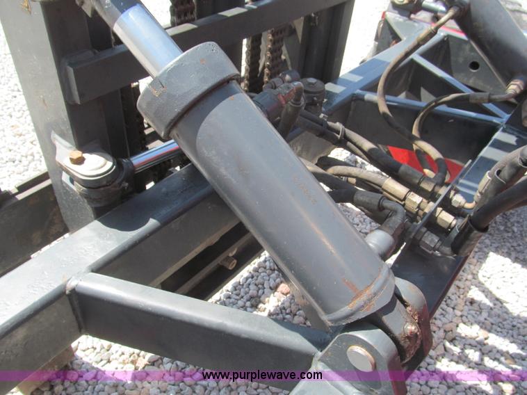 image for item B5136 2004 Moffett M5500RT forklift