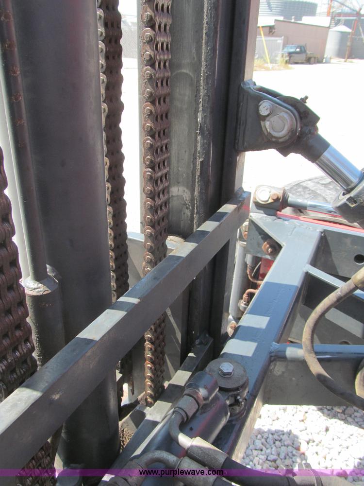 image for item B5136 2004 Moffett M5500RT forklift