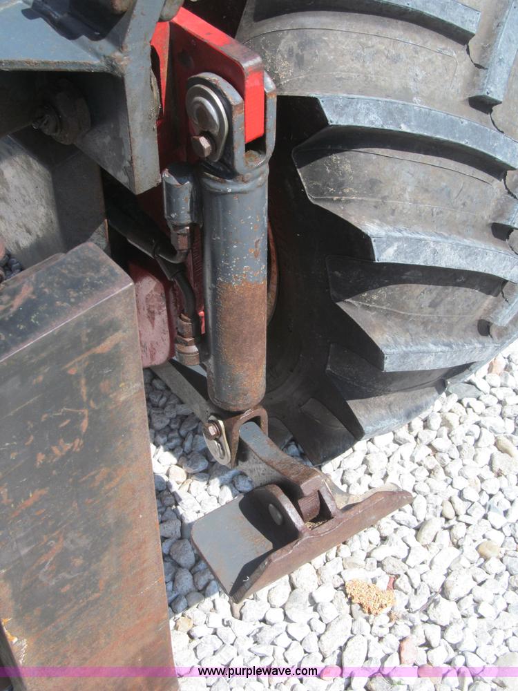 image for item B5136 2004 Moffett M5500RT forklift