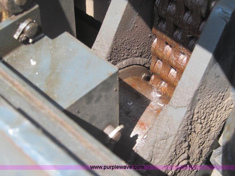 image for item B5136 2004 Moffett M5500RT forklift