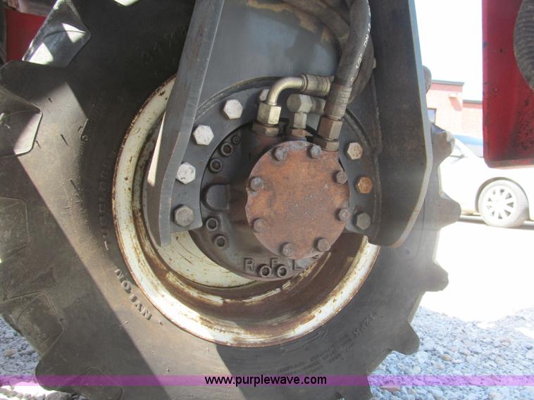 image for item B5136 2004 Moffett M5500RT forklift