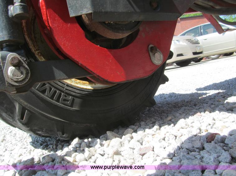 image for item B5136 2004 Moffett M5500RT forklift