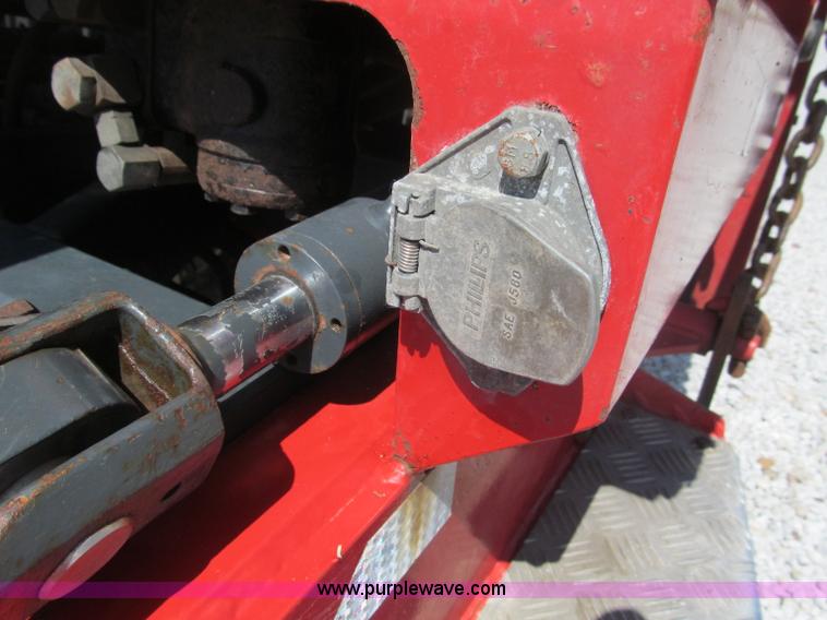 image for item B5136 2004 Moffett M5500RT forklift