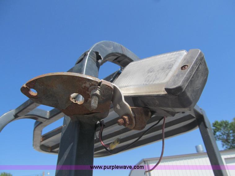 image for item B5136 2004 Moffett M5500RT forklift