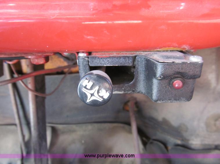 image for item B5137 1976 Ford F500 single axle dump truck