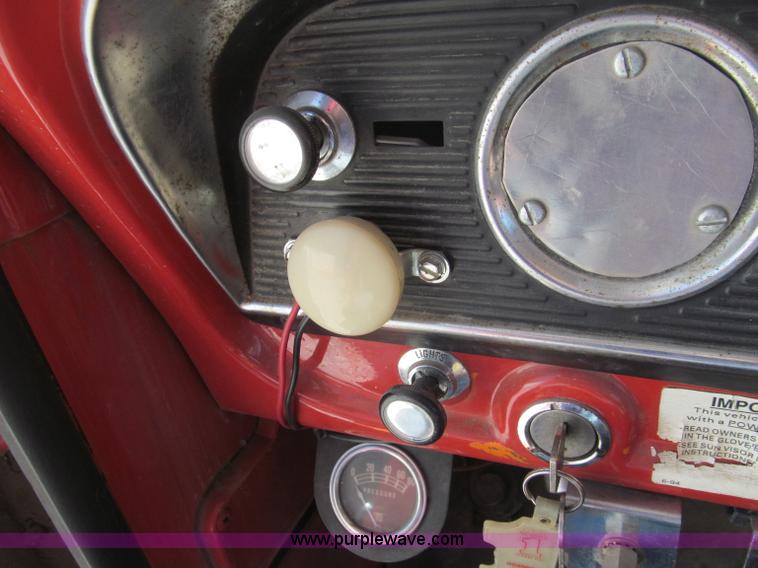 image for item B5137 1976 Ford F500 single axle dump truck