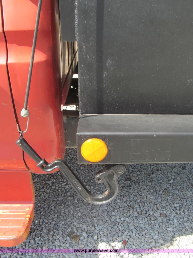 image for item B5137 1976 Ford F500 single axle dump truck