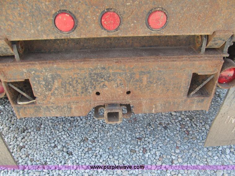 image for item B5137 1976 Ford F500 single axle dump truck
