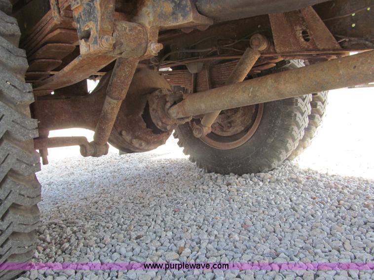image for item B5137 1976 Ford F500 single axle dump truck