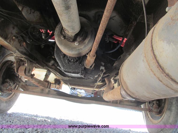 image for item B5137 1976 Ford F500 single axle dump truck