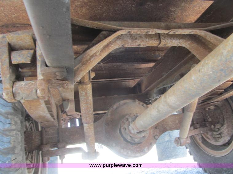 image for item B5137 1976 Ford F500 single axle dump truck