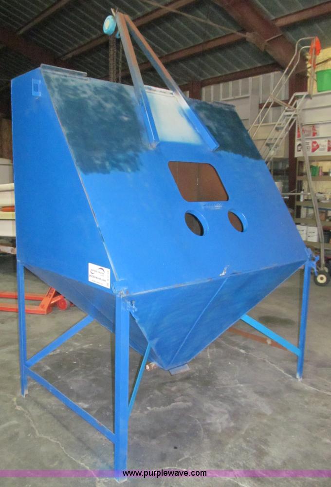 image for item B5138 Shop sandblasting cabinet