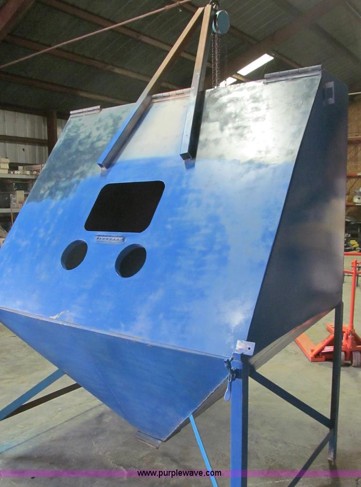 image for item B5138 Shop sandblasting cabinet
