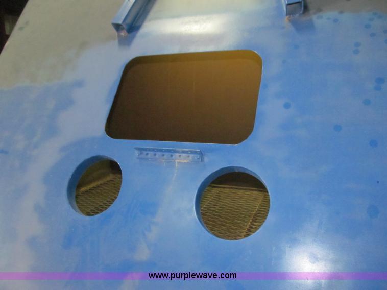 image for item B5138 Shop sandblasting cabinet