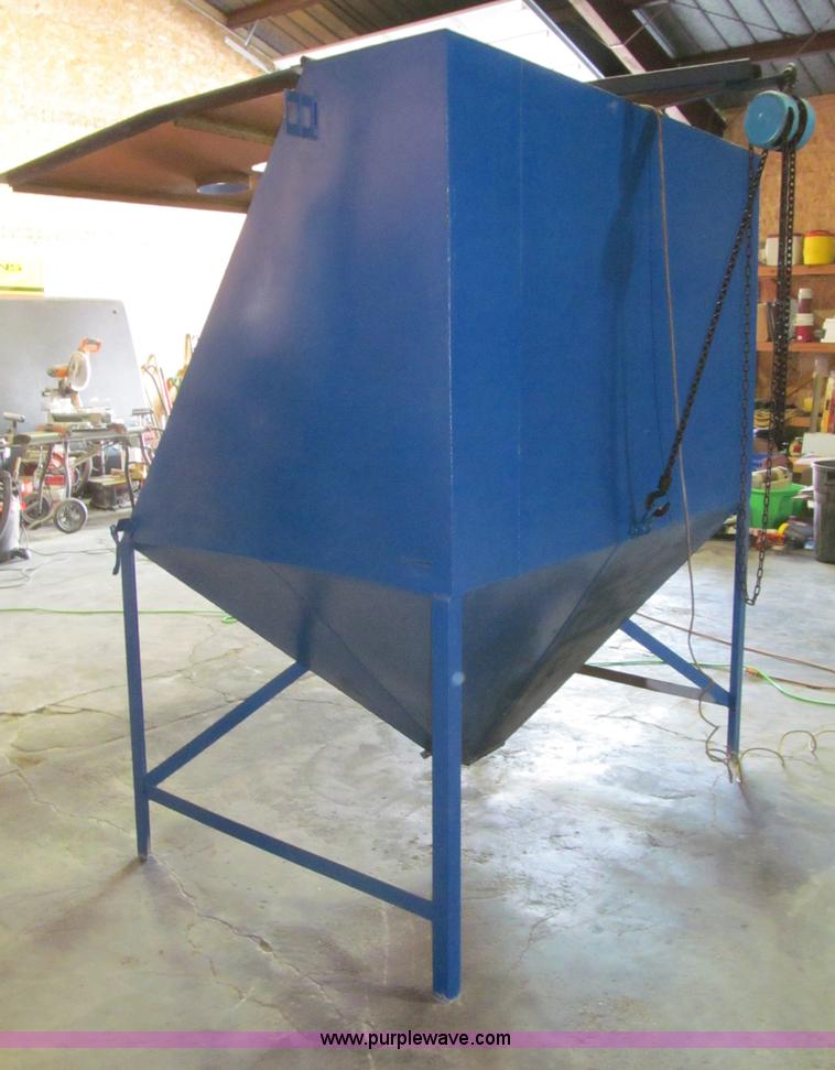 image for item B5138 Shop sandblasting cabinet