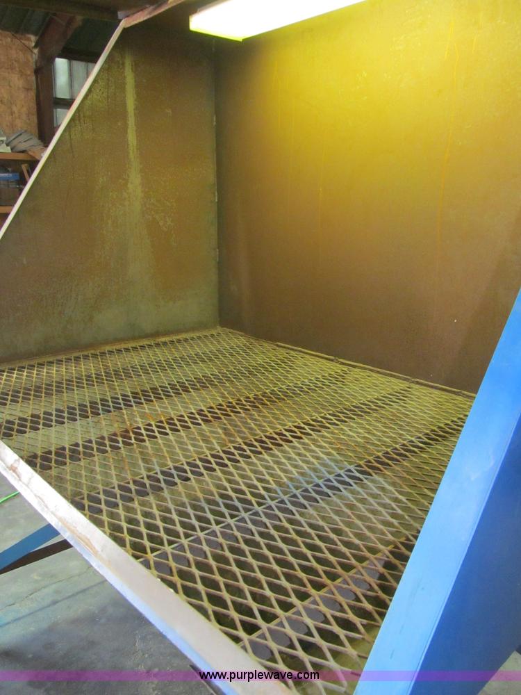 image for item B5138 Shop sandblasting cabinet