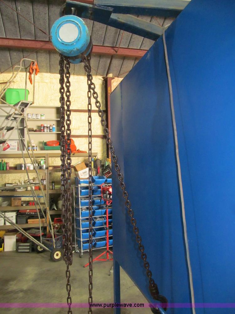 image for item B5138 Shop sandblasting cabinet