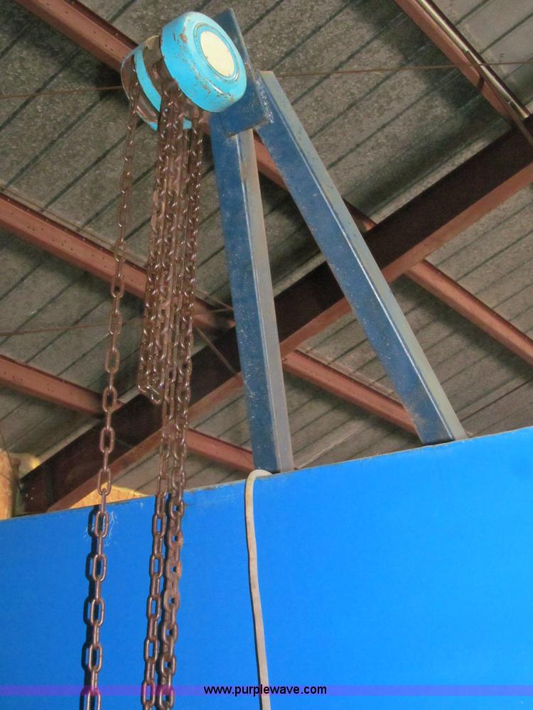 image for item B5138 Shop sandblasting cabinet