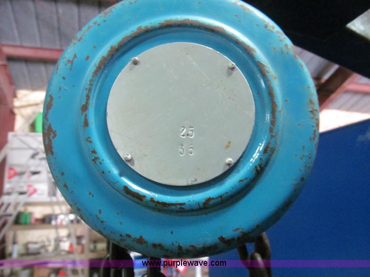 image for item B5138 Shop sandblasting cabinet