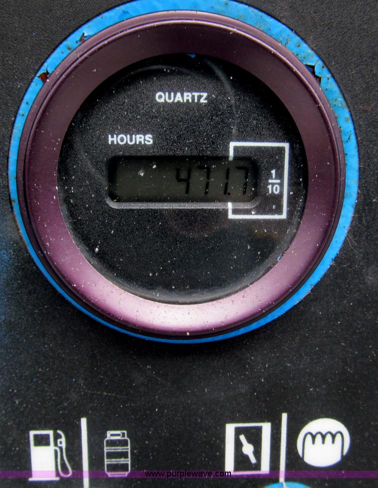 image for item B5140 2000 Genie 2668 scissor lift