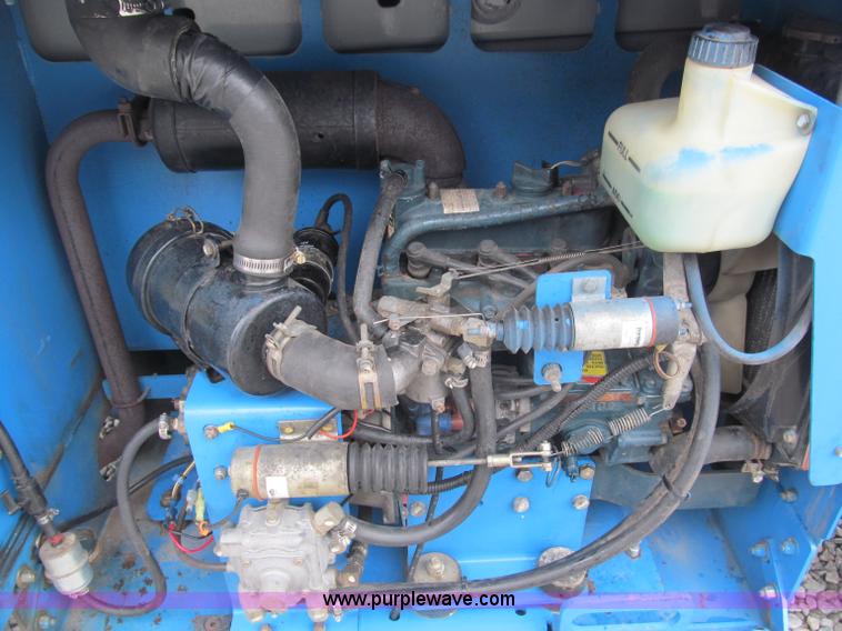 image for item B5140 2000 Genie 2668 scissor lift