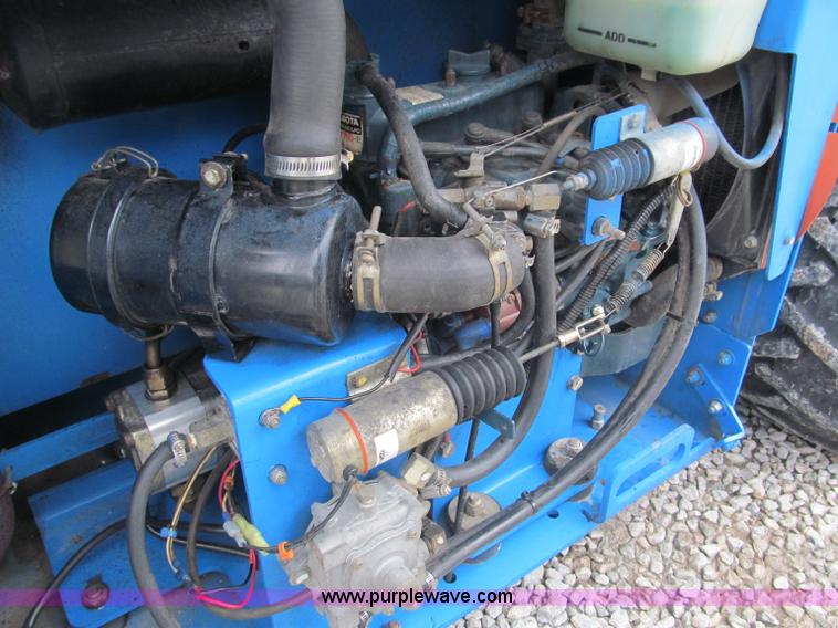 image for item B5140 2000 Genie 2668 scissor lift