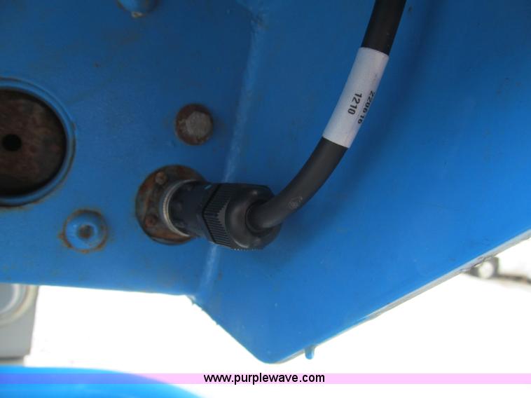 image for item B5140 2000 Genie 2668 scissor lift