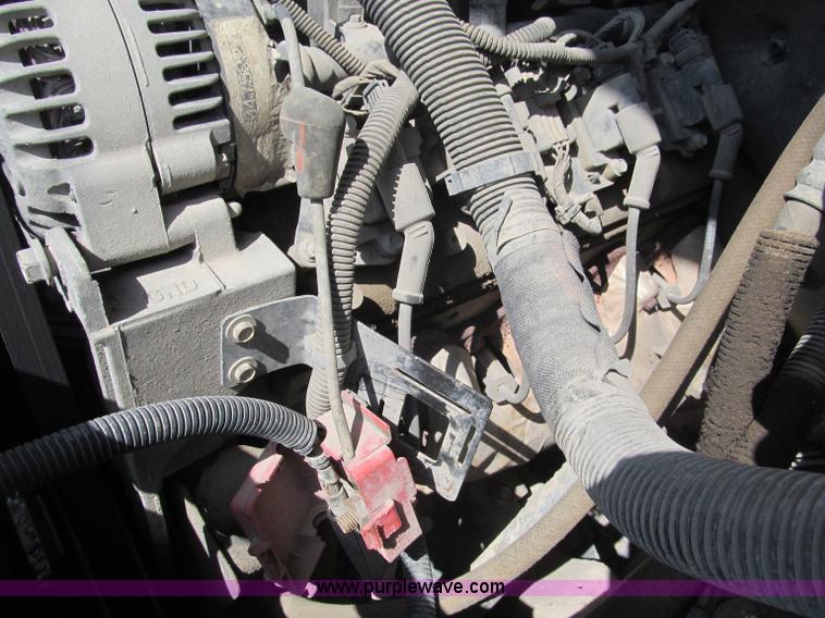 image for item B5145 2004 GMC 3500 SLE crew cab flatbed pickup truck