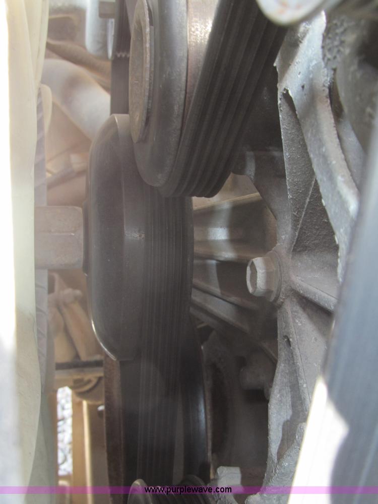 image for item B5145 2004 GMC 3500 SLE crew cab flatbed pickup truck