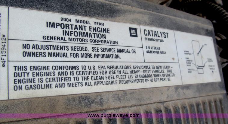 image for item B5145 2004 GMC 3500 SLE crew cab flatbed pickup truck