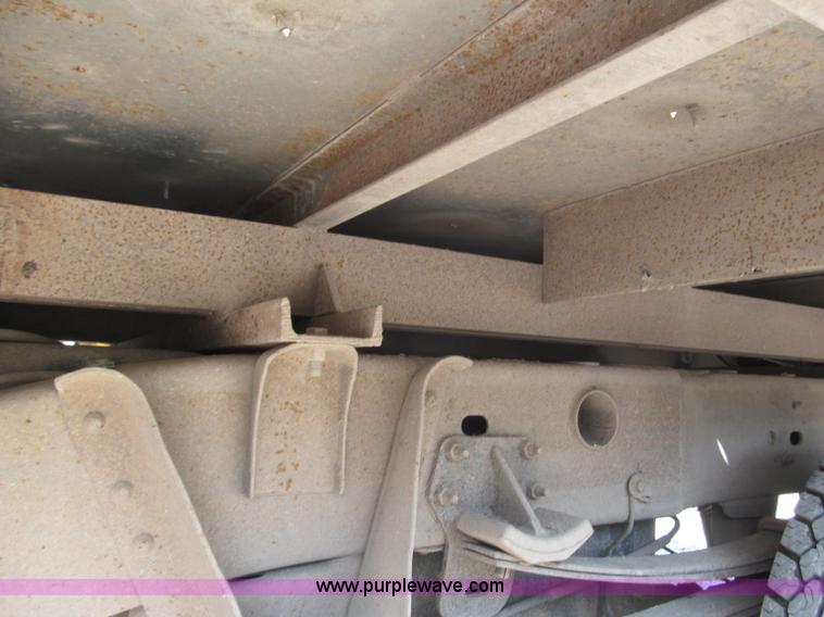 image for item B5145 2004 GMC 3500 SLE crew cab flatbed pickup truck