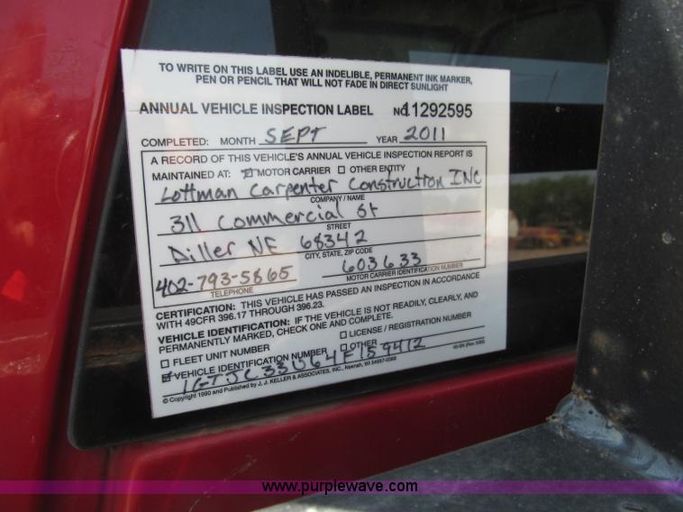 image for item B5145 2004 GMC 3500 SLE crew cab flatbed pickup truck