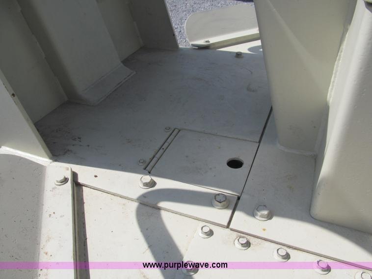 image for item B5146 1987 Ingersoll Rand SD40 pad foot roller