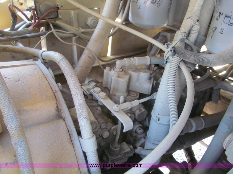 image for item B5146 1987 Ingersoll Rand SD40 pad foot roller