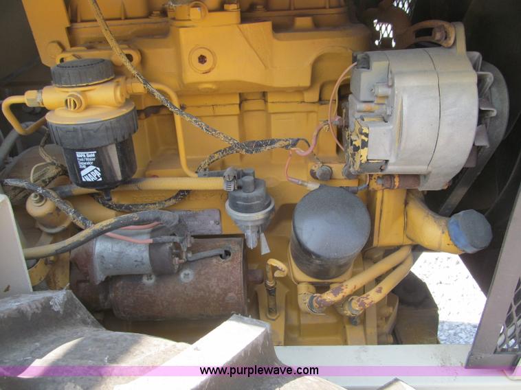 image for item B5146 1987 Ingersoll Rand SD40 pad foot roller