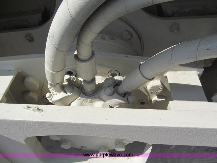 image for item B5146 1987 Ingersoll Rand SD40 pad foot roller