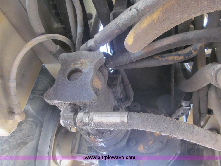 image for item B5146 1987 Ingersoll Rand SD40 pad foot roller