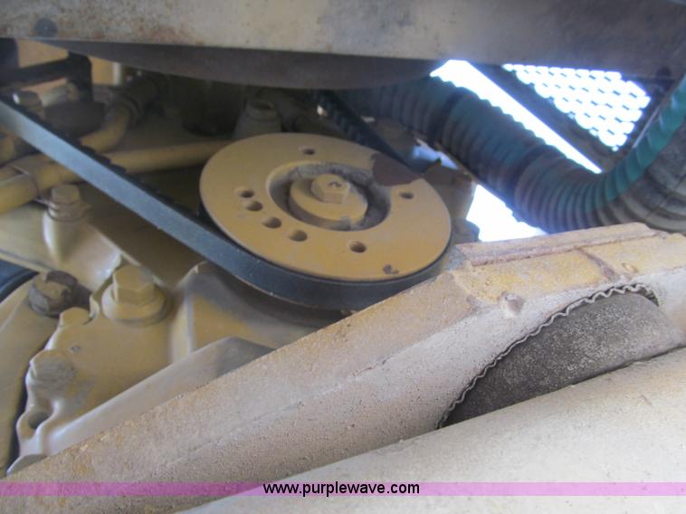 image for item B5146 1987 Ingersoll Rand SD40 pad foot roller