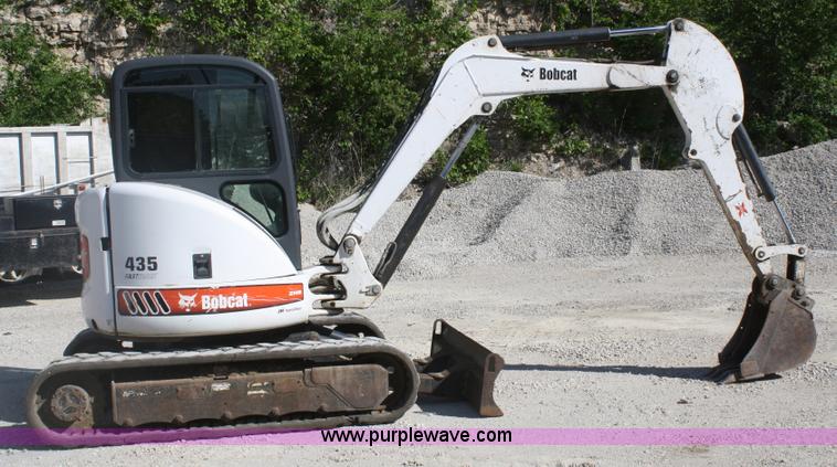 image for item B6579 2005 Bobcat 435ZHS FastTrack mini excavator