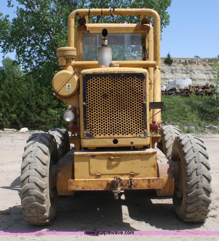 image for item B6595 1966 Caterpillar 12F motor grader