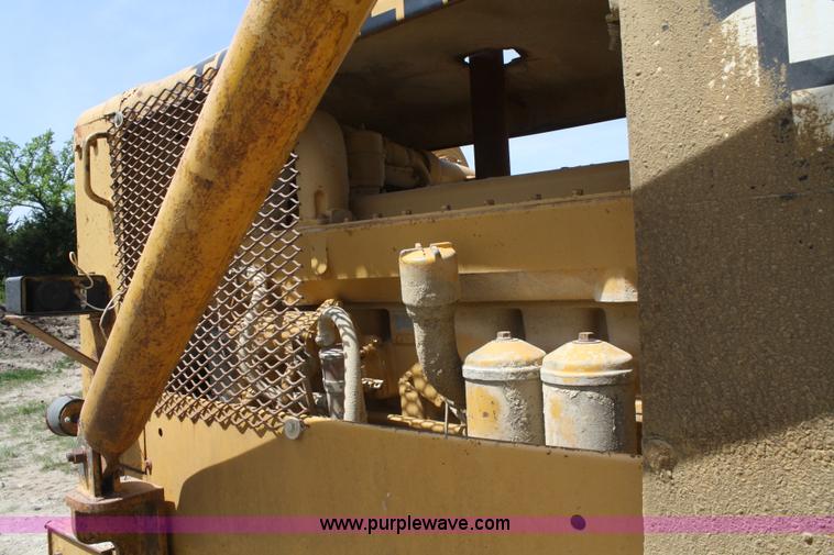 image for item B6595 1966 Caterpillar 12F motor grader