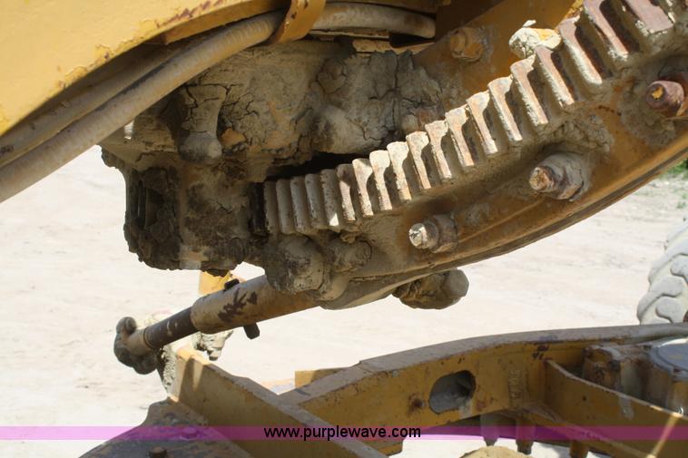 image for item B6595 1966 Caterpillar 12F motor grader