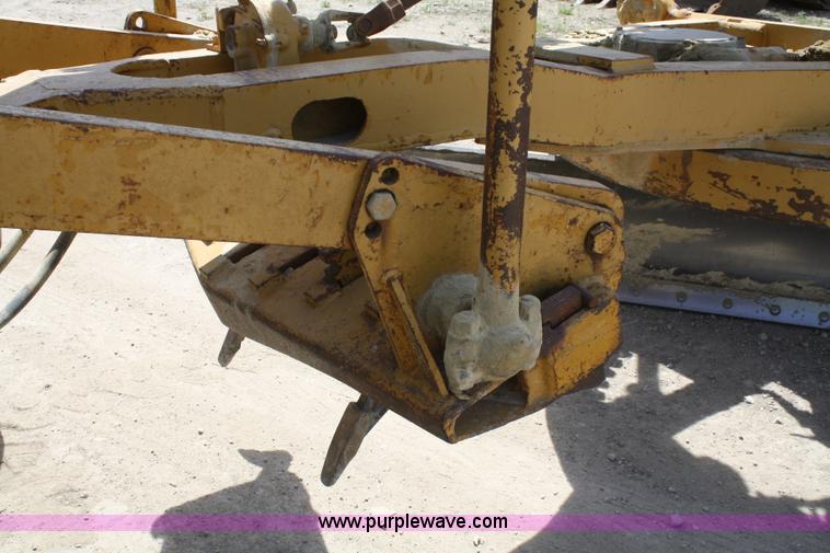 image for item B6595 1966 Caterpillar 12F motor grader