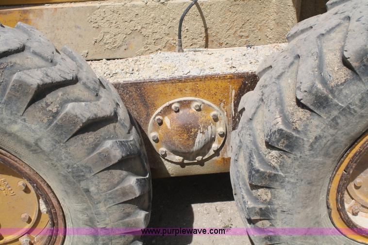 image for item B6595 1966 Caterpillar 12F motor grader